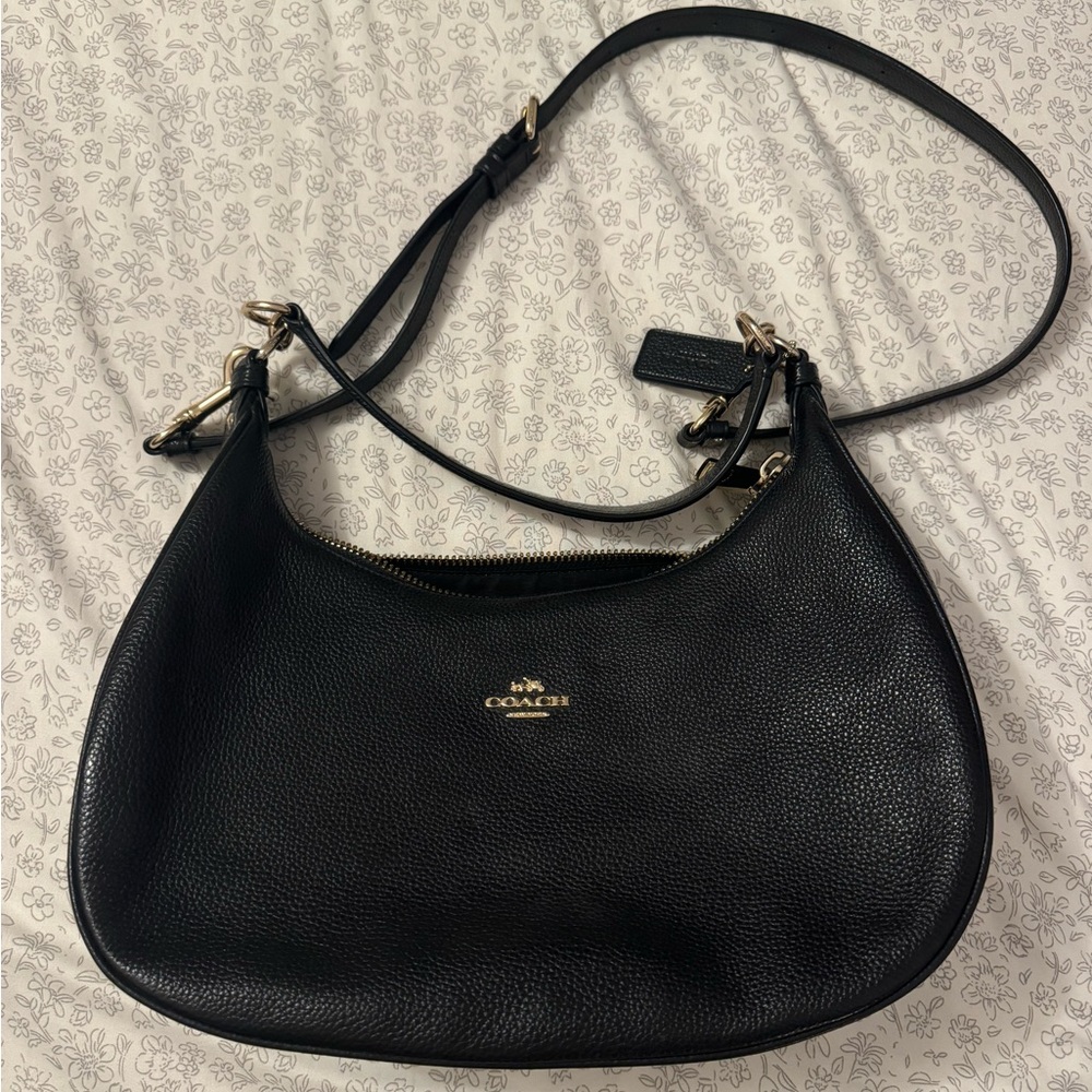 Coach Black Shoulder Bag with Adjustable Strap and Gold Hardware Teri Hobo